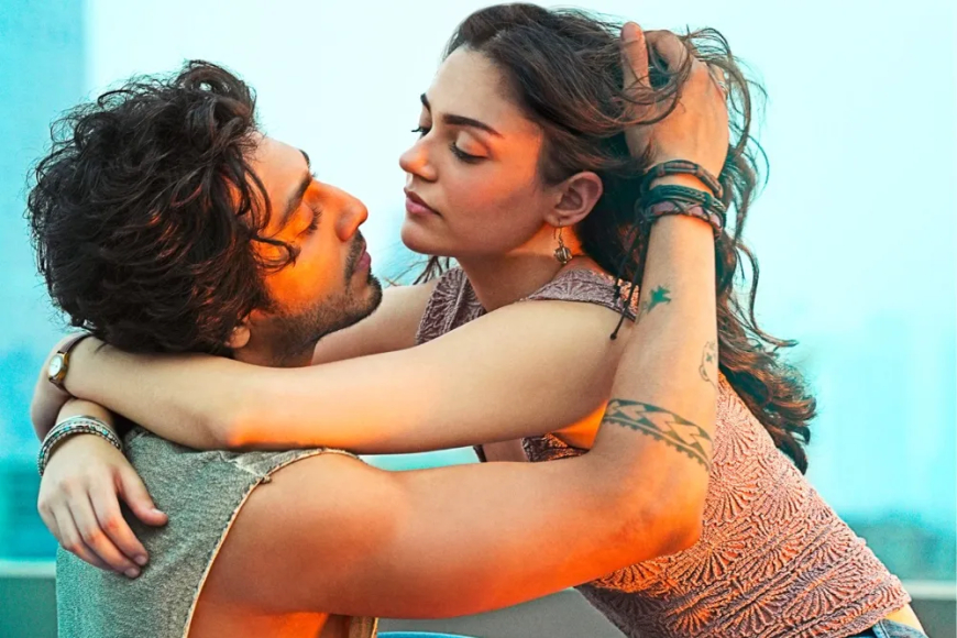'Saiyaara' Ignites Nationwide Frenzy: Fans Cry, Faint, and Stream While on IV as Film Rakes in ₹105.75 Crore in Just 4 Days