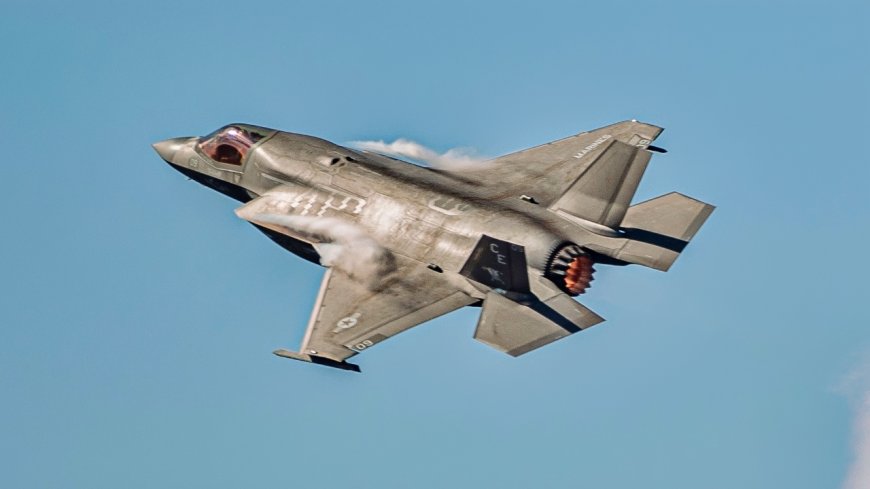 F-35 vs Su-57 Debate Heats Up as MiG-21s Retire: IAF Eyes Fifth-Gen Fighters Amid AMCA Delays