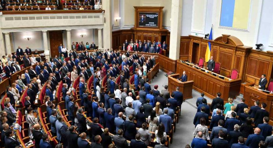 Ukraine Reverses Course: Historic Law Restores Independence of Anti‑Corruption Watchdogs Amid Wartime Protests