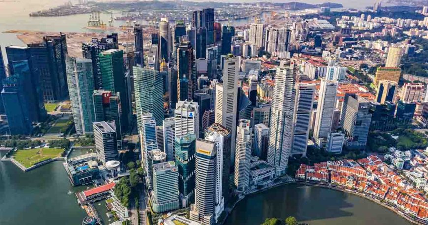 Singapore’s Economy Surges 4.4% in Q2 2025, Boosting Full-Year Growth Forecast