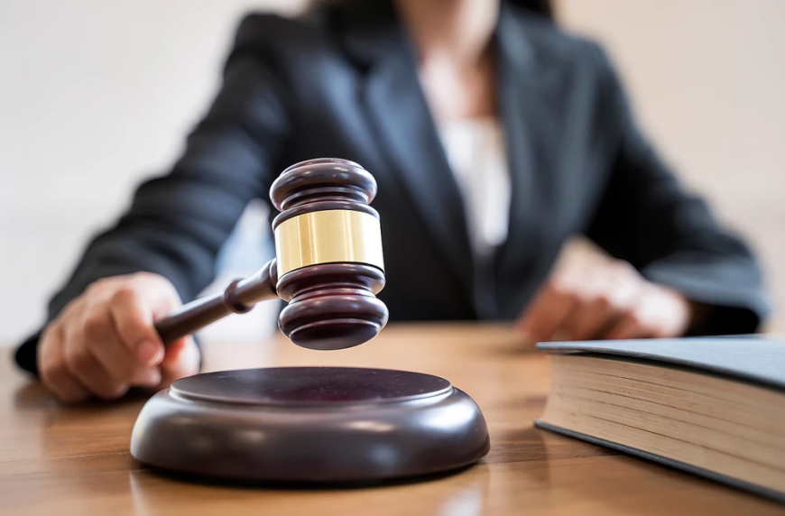 Illinois Judge Slams Door on Texas Warrants, Blocking Effort to Detain Fleeing Democrats