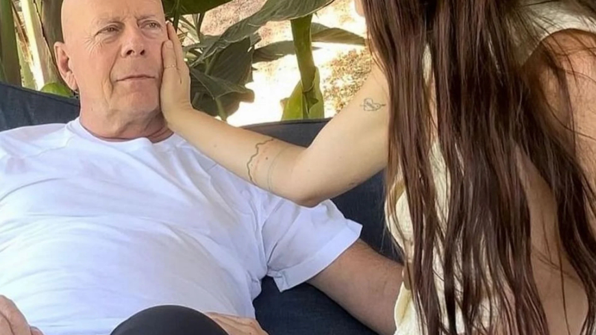 Bruce Willis’ Family Updates: Navigating Neurodegenerative Diseases in the Public Eye
