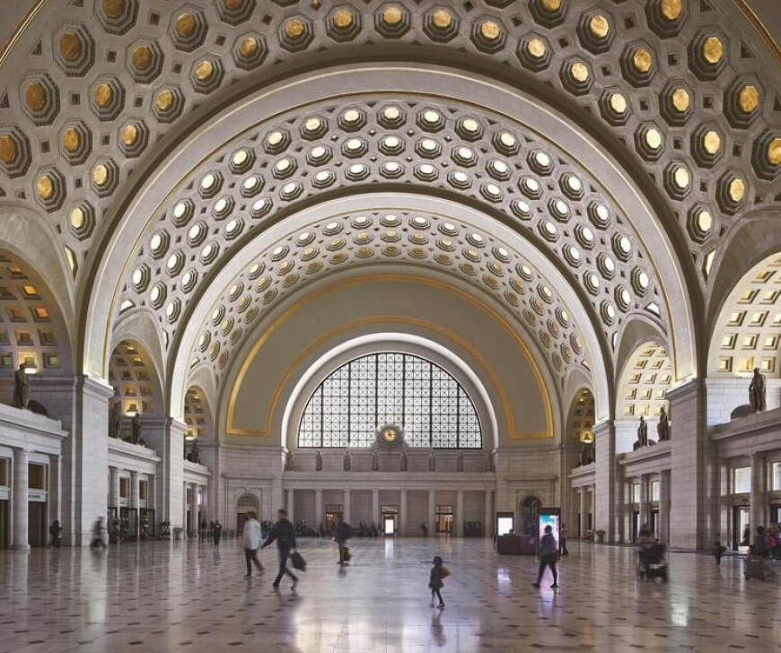 The Feds Reclaim Union Station: What This Power Shift Means for Washington's Beating Heart