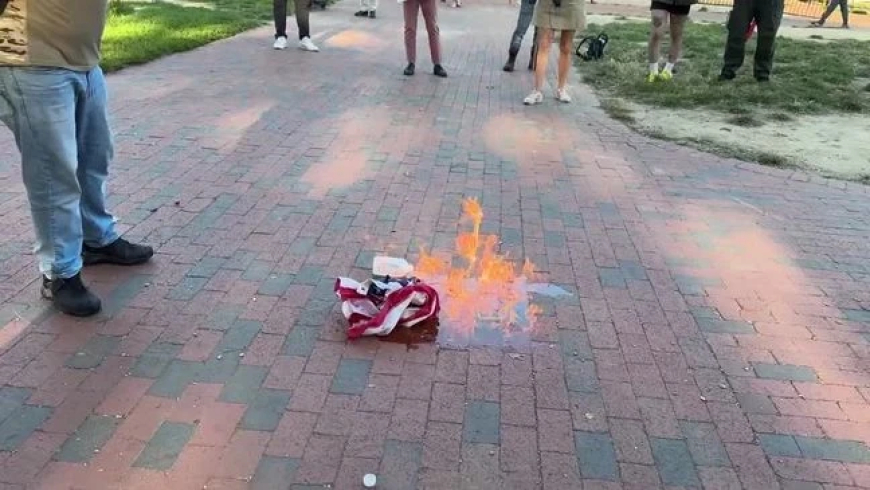 Veteran Takes Flag Protest to the Front Lines: ‘I Fought for Every One of Your Rights