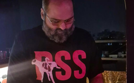 Kunal Kamra’s Instagram T-Shirt Photo Triggers Storm Over Alleged RSS Reference, Political Circles React Strongly